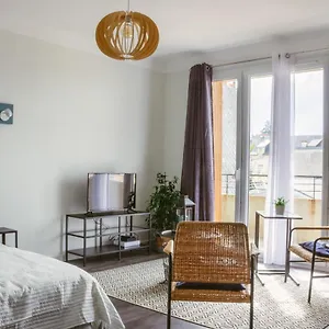 https://sleep-in-rodez-appartement-le-retro-vintage-centre.midi-pyreneeshotels.com